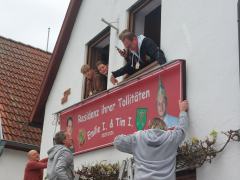 Schildmontage_2025_Emilie_Tim_06