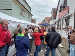 Schildmontage_2025_Emilie_Tim_25